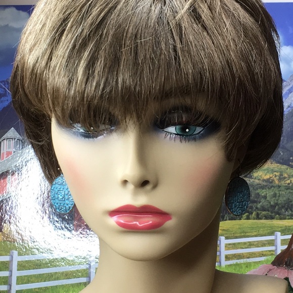 Patina Round Earrings - Picture 6 of 9